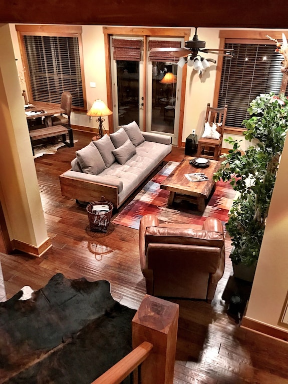 The Hollows At Lake Travis Retreat - Lake Travis, TX