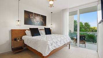 3 chambres, coffres-forts dans les chambres, fer et planche à repasser