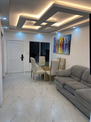 Interior - Spacious apartment for groups, close to the airport, beach and historical center. (Cartagena de Indias)