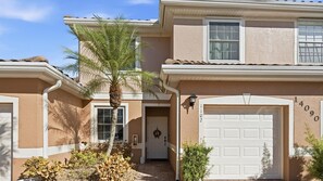 Exterior detail - Welcome to your South Naples getaway! (Naples)