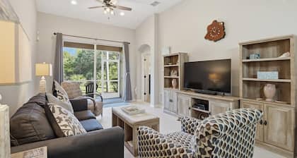 Welcome to your South Naples getaway!