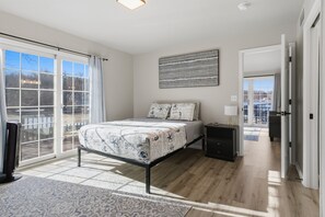 Room - Lakefront Home in Osage Beach 28mm at Miller's Landing (Osage Beach)