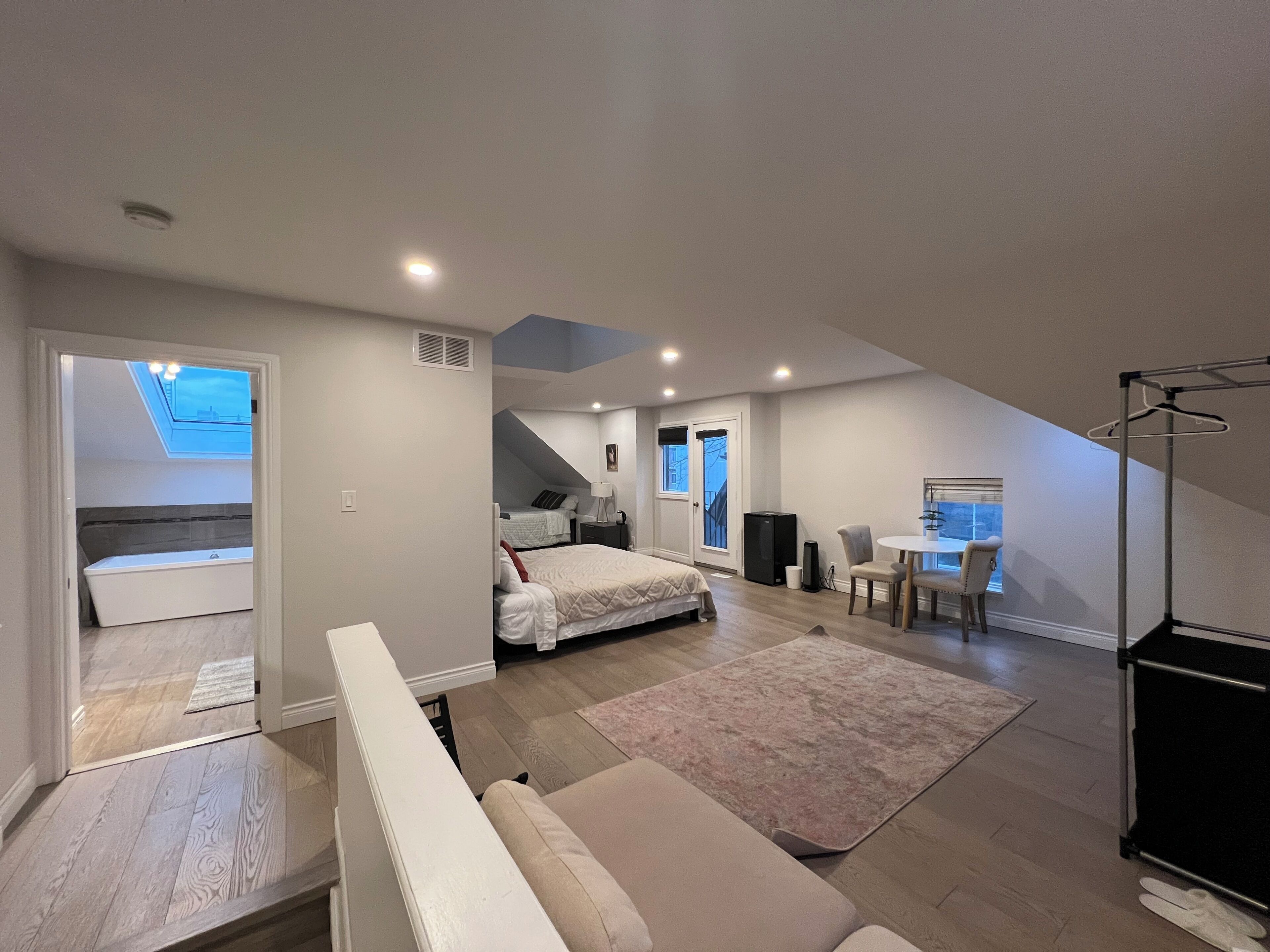 熨斗/熨衣板、WiFi、床单