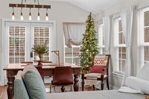 Ferros/tábuas de passar roupa, Wi-Fi de cortesia, roupa de cama