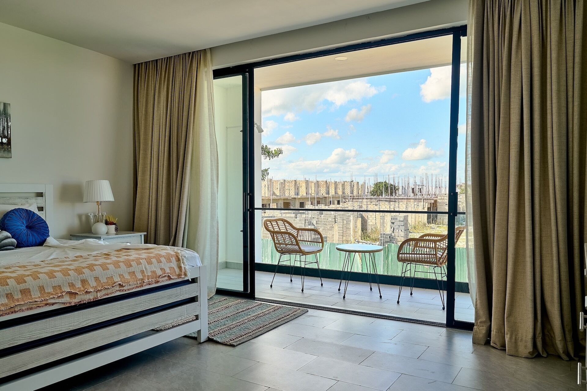 In-room safe, free WiFi, bed sheets