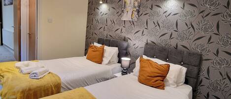 Fer et planche à repasser, Wi-Fi, draps fournis