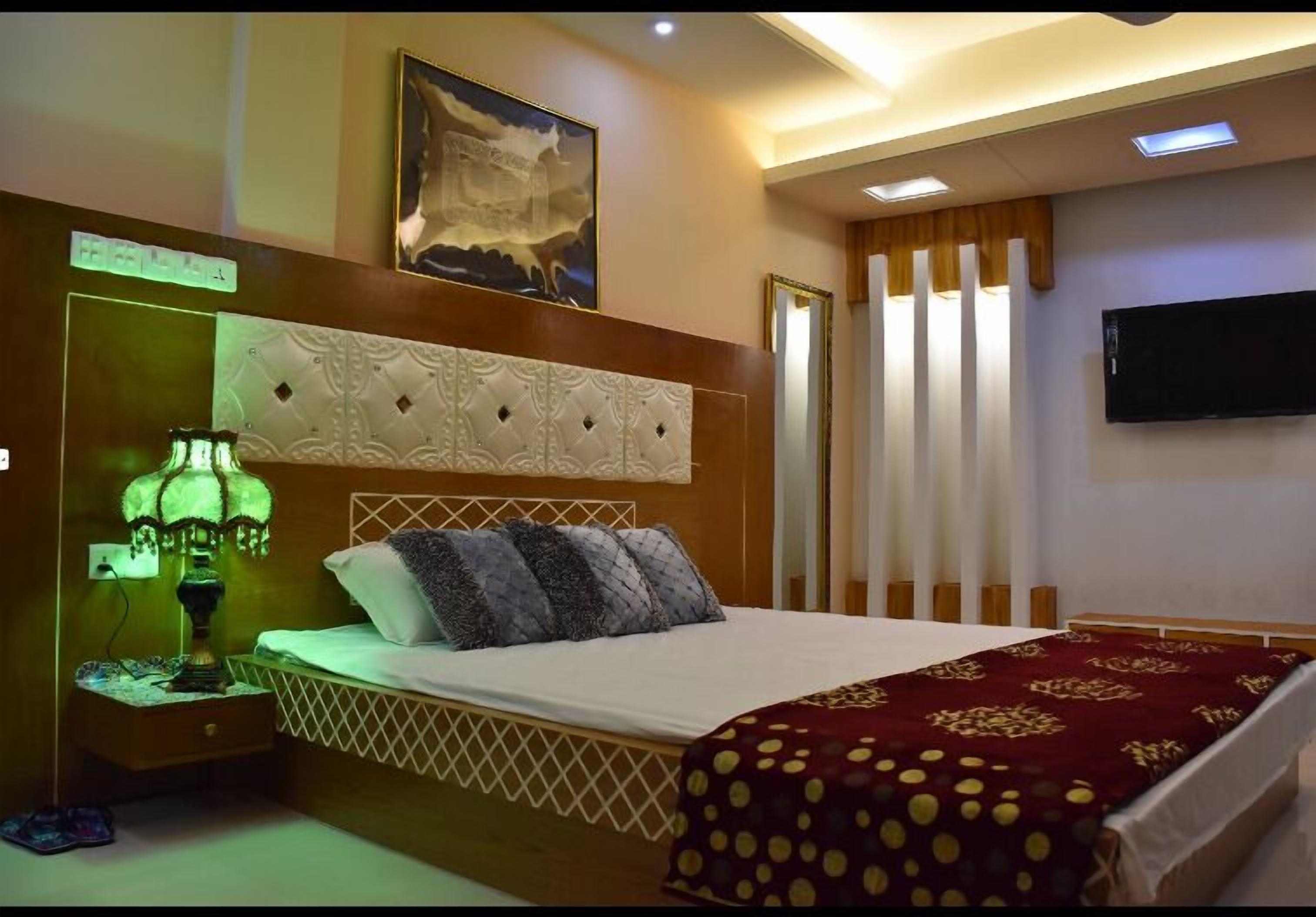 Deluxe Double Room, Balcony, City View | Free WiFi