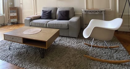 Bourgeois apartment 2 min from Bellecour.