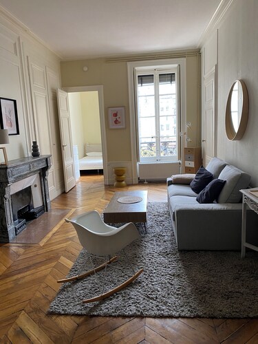 Bourgeois apartment 2 min from Bellecour.