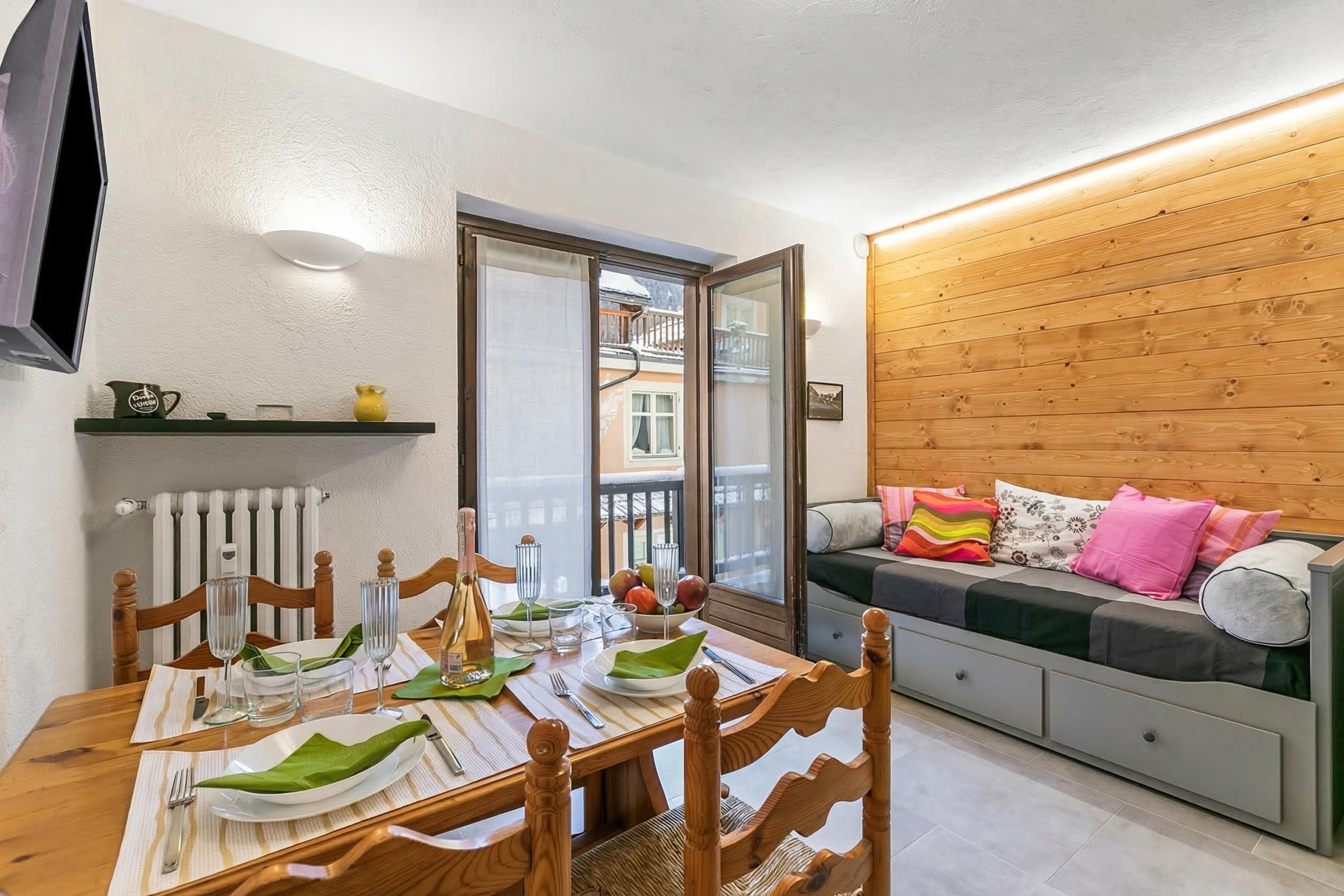 Living and dining room