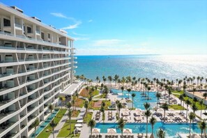 Exterior - Premium ocean front room at luxury resort Garza Blanca (Cancún)