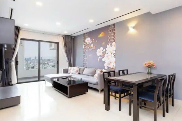 Kamar Presidensial, 3 kamar tidur, Akses Club Lounge, pemandangan kota | Seprai katun Mesir, seprai premium, selimut bulu angsa, dan busa memori