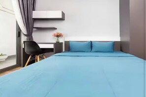 总统客房, 3 间卧室, 可进入俱乐部酒廊, 城市景观 | 高档床上用品、羽绒被、Select Comfort 床、免费迷你吧物品