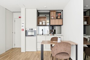 Dining - GuestReady - Alma Invicta 'Aliados I' (Porto)