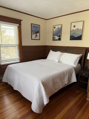 Työpöytä, silitysrauta/-lauta, Wi-Fi