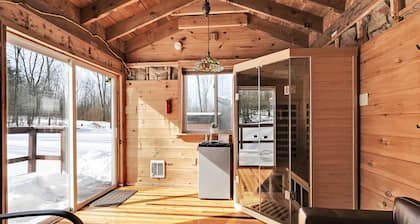 Serenity at Moon Lake•HotTub•Sauna & Rustic Cabin