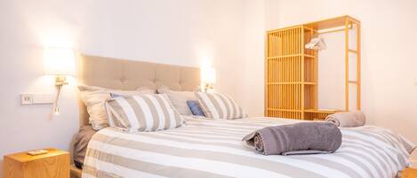 Bügeleisen/Bügelbrett, kostenloses WLAN, Bettwäsche