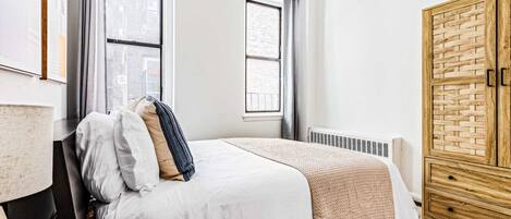 2 chambres, fer et planche à repasser, Wi-Fi, draps fournis