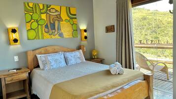 Chalé superior, vista para o rio | Cortinas blackout, Wi-Fi de cortesia