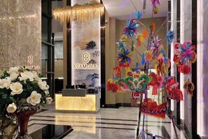 Reception - Zenith Luxstay Landmark 81 Residence (Thanh My Tay)