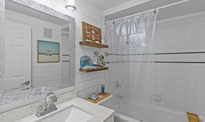 Shower, towels, toilet paper - Cozy 2 bedroom condo just steps to the beach! (Brigantine)