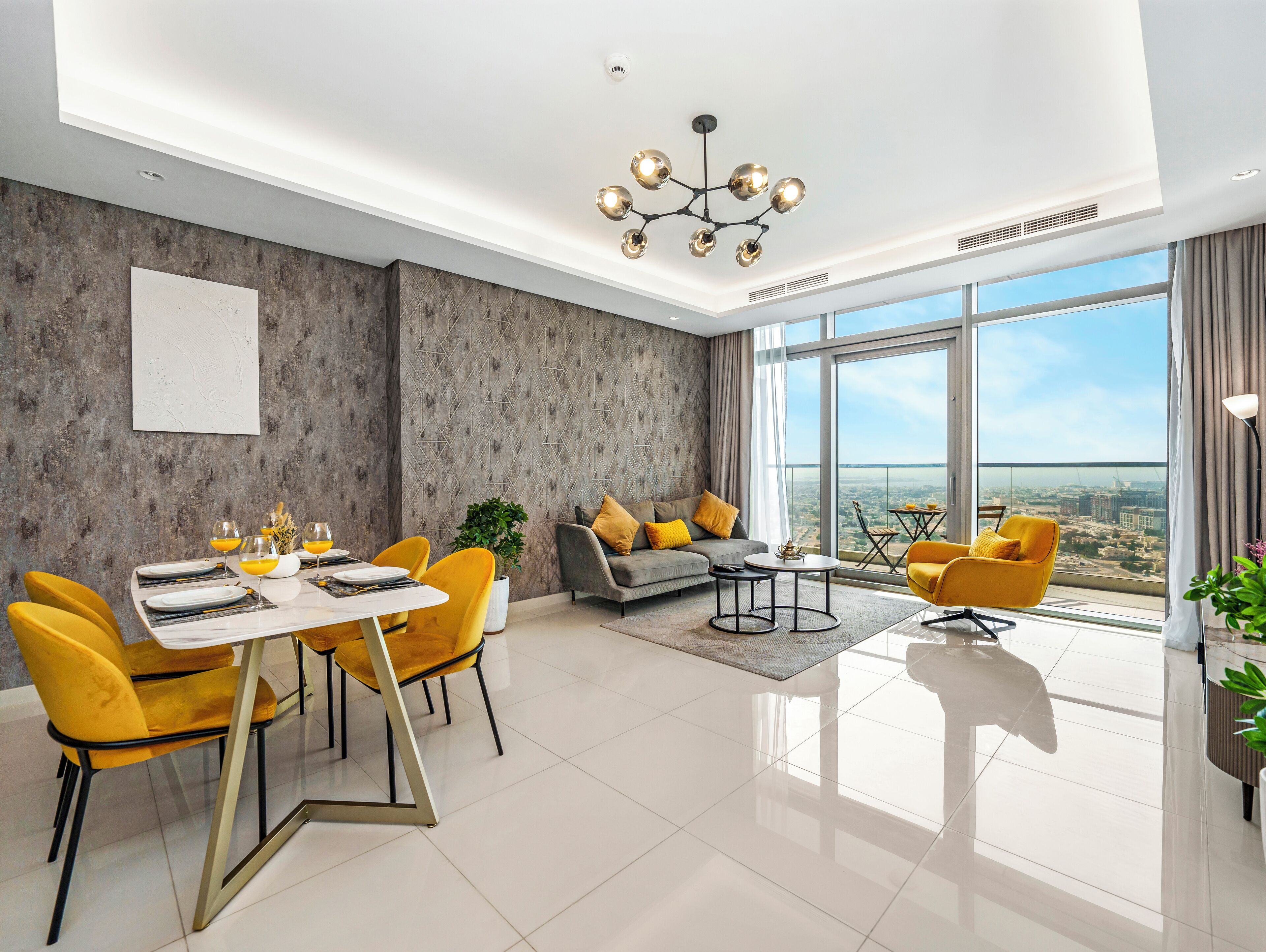 Comfort Apartment, Balcony, City View | Living area