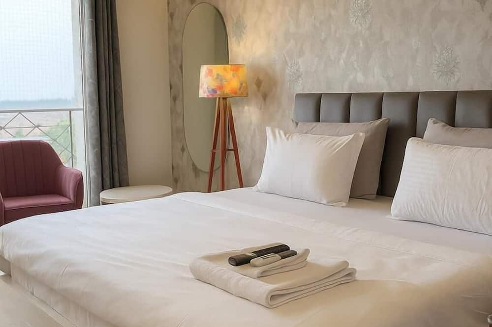 Trovero Suites