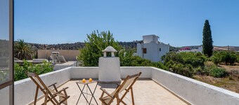 To Patriko - Historic 3 BR Home