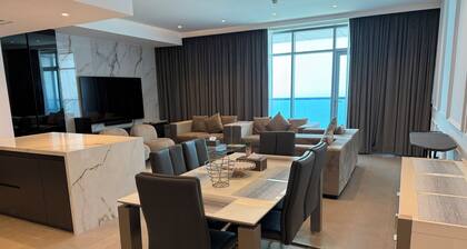 Newly Renovated Luxury 2BR Apartment • Full Sea View