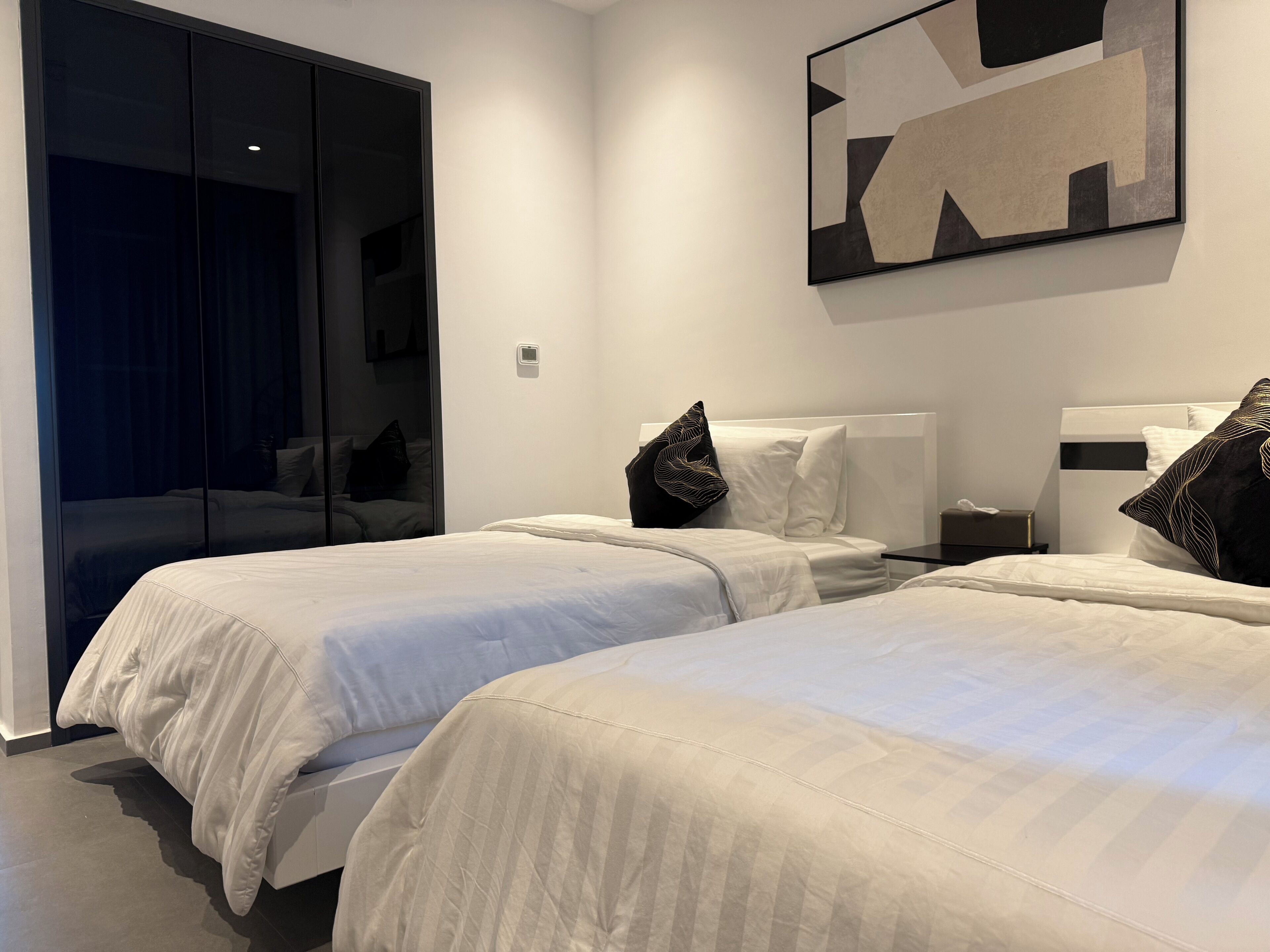 Bügeleisen/Bügelbrett, WLAN, Bettwäsche