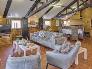 TV - Quietly located holiday home with large pool (Oisterwijk)