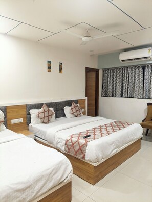 Room - Hotel Dev Palace  (Ahmedabad)