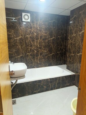 Bathroom - Hotel Dev Palace  (Ahmedabad)