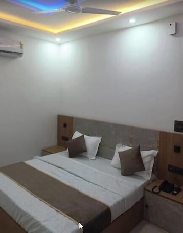 Deluxe Room | Free WiFi