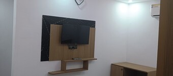 Hotel Ashiyana Palace 