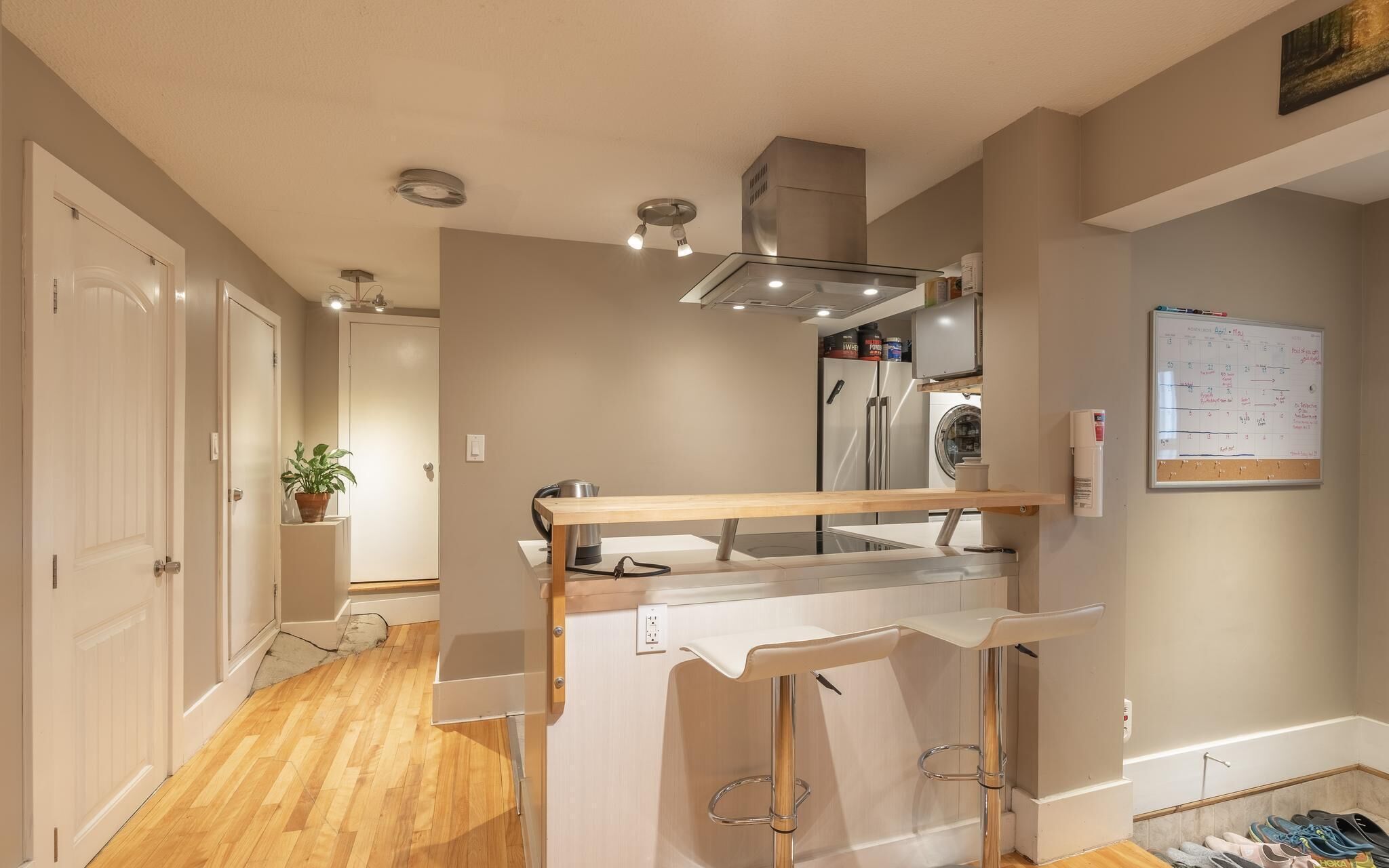 Microondas, horno, parrilla de estufa y lavavajillas 