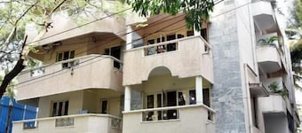 SAS Apartments