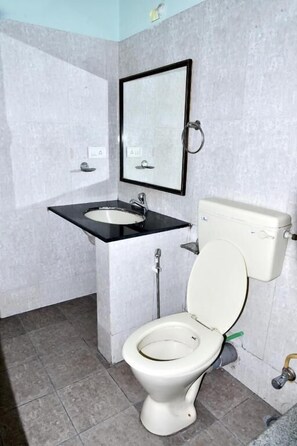 Bathroom - SAS Apartments (Bengaluru)
