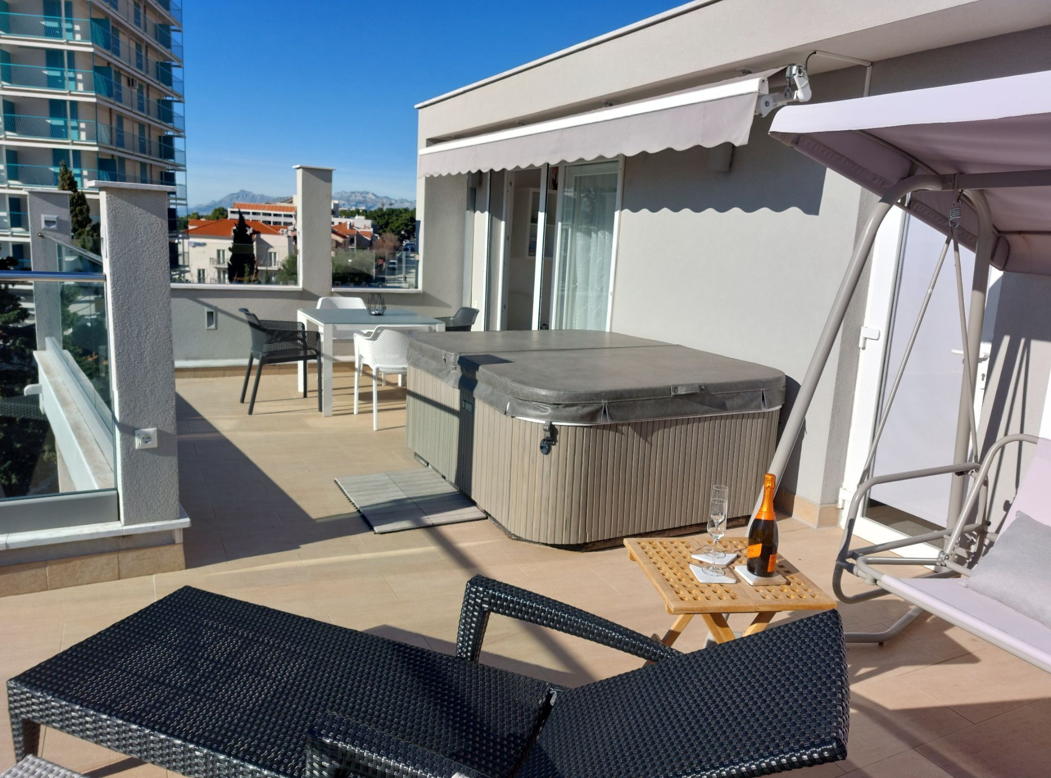 Apartment (Two Bedroom Apartment With Terrace An) | Balcony
