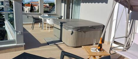 Apartment (Two Bedroom Apartment With Terrace An) | Balcony