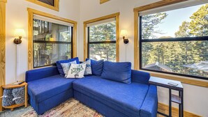 Living area - Private Hot Tub & Deck: Woodland Park Tiny Home! (Woodland Park)
