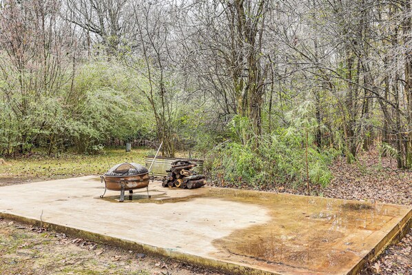 Property grounds - Hunters Hideaway in Hazen w/ Yard: Dogs Welcome! (Hazen)