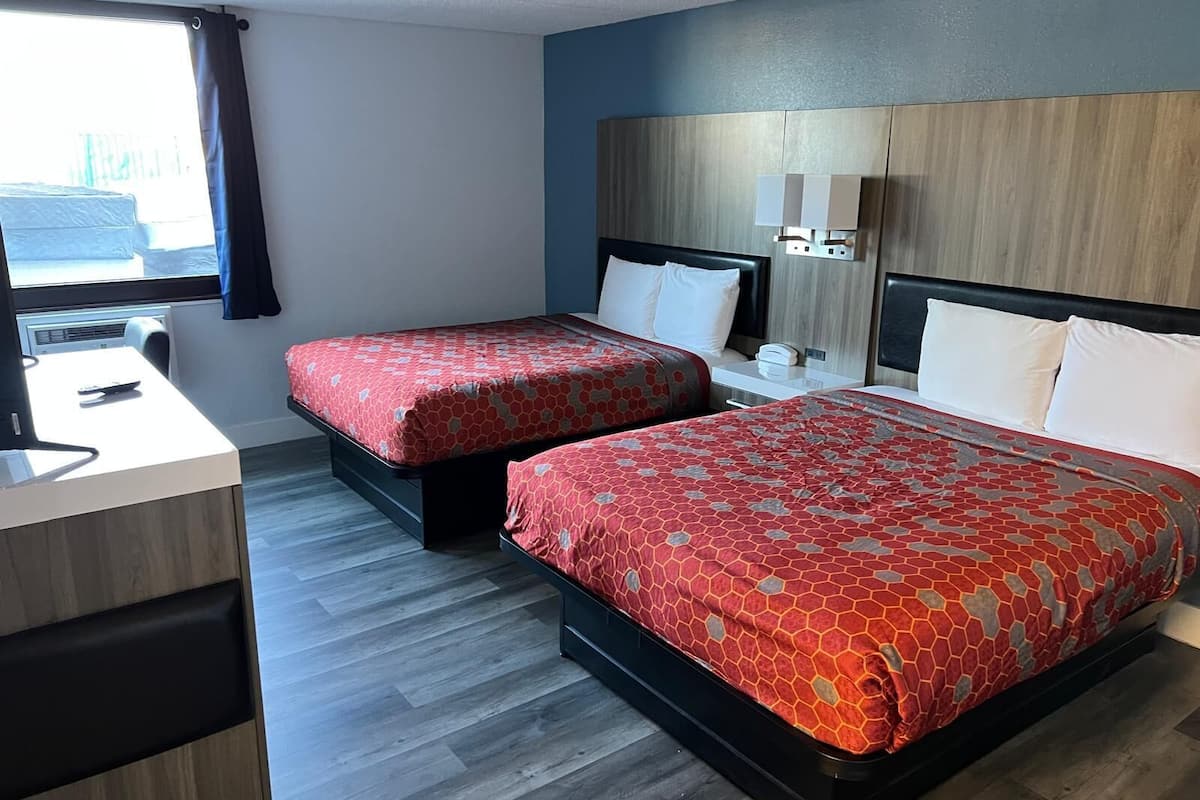 Standard Double or Twin Room | Desk, laptop workspace, free WiFi