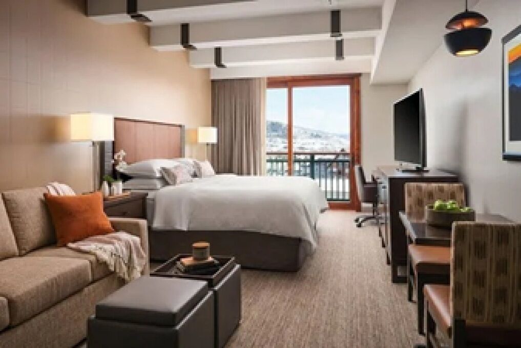 Iron/ironing board, Internet, bed sheets