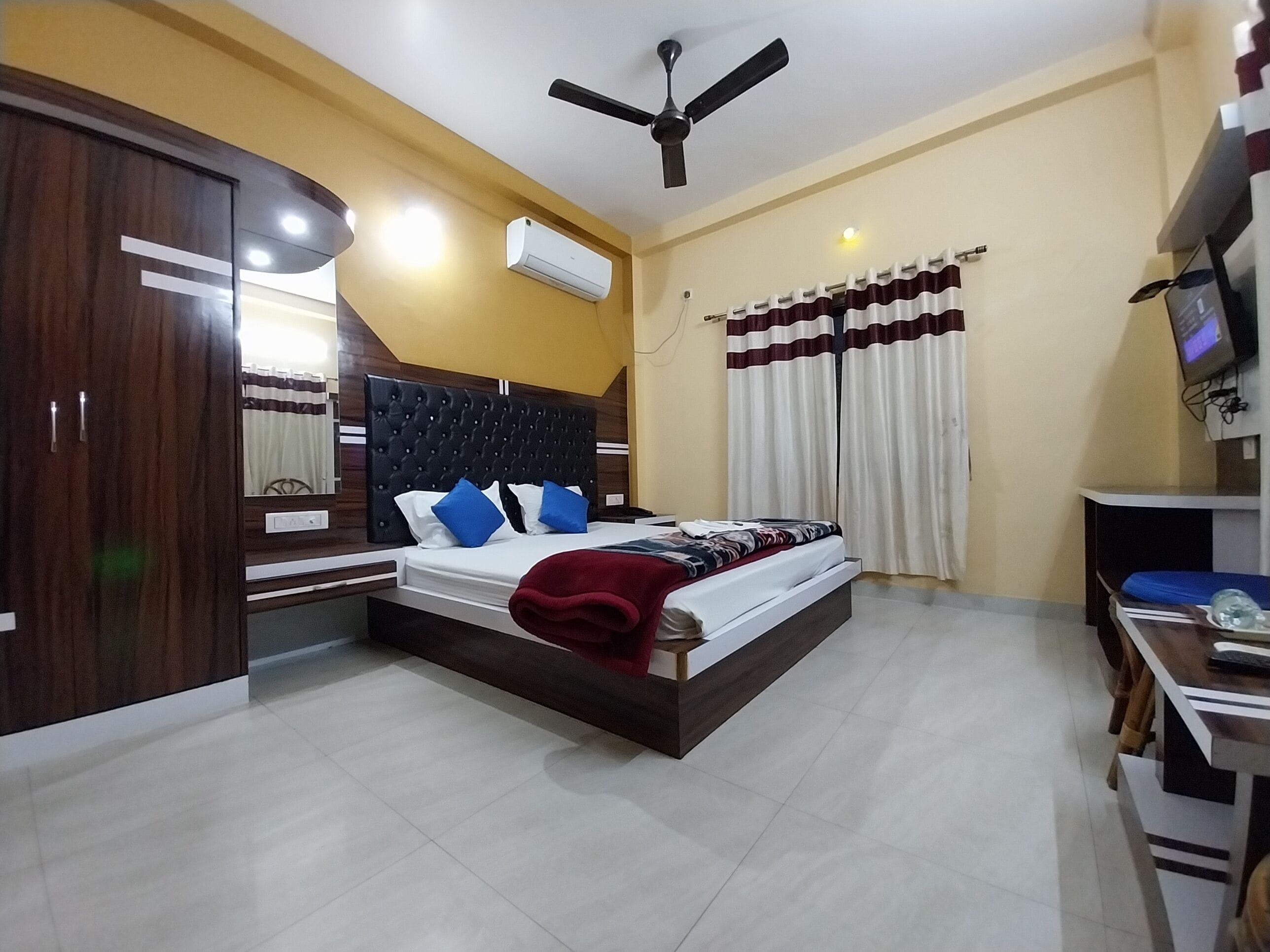 Deluxe Room | Bed sheets