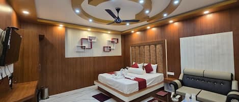 Kahden hengen huone (yksi tai kaksi sänkyä), parveke | Vuodevaatteet