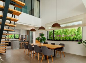 Talo (Four bedroom Vila with pool and hot t) | Ruokasali