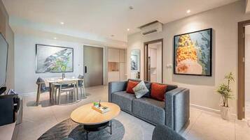 Presidential Suite, 2 Bedrooms, Club lounge access, City View | Free minibar, in-room safe, individually decorated