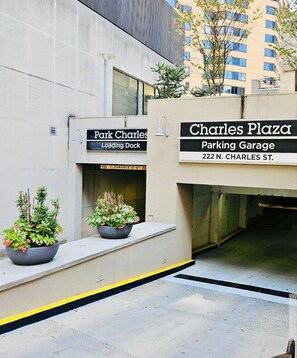 Property grounds - Downtown - Entire Apartment - 2 Bedrooms, 2 Baths (Baltimore)