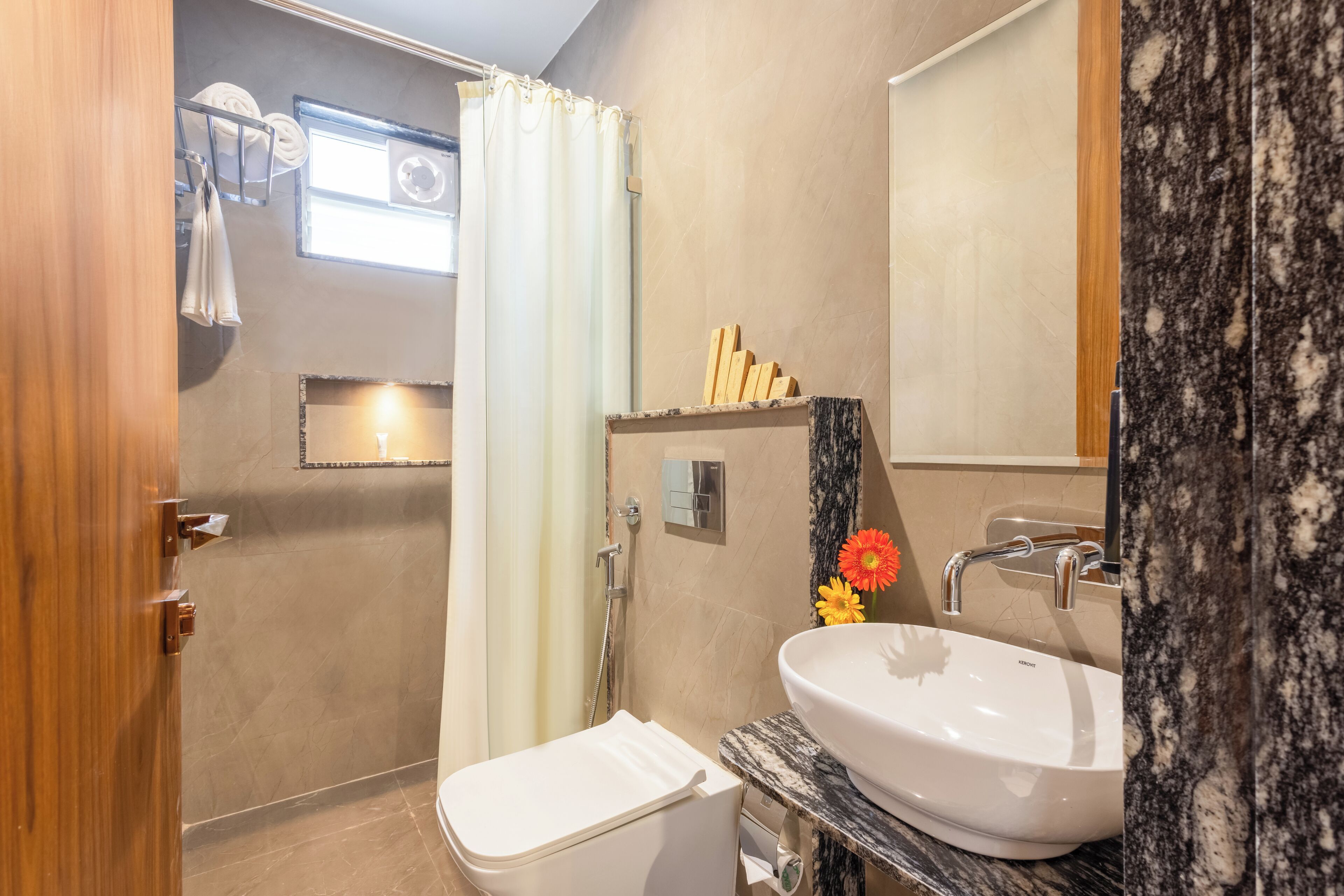 Grand Double Room | Bathroom